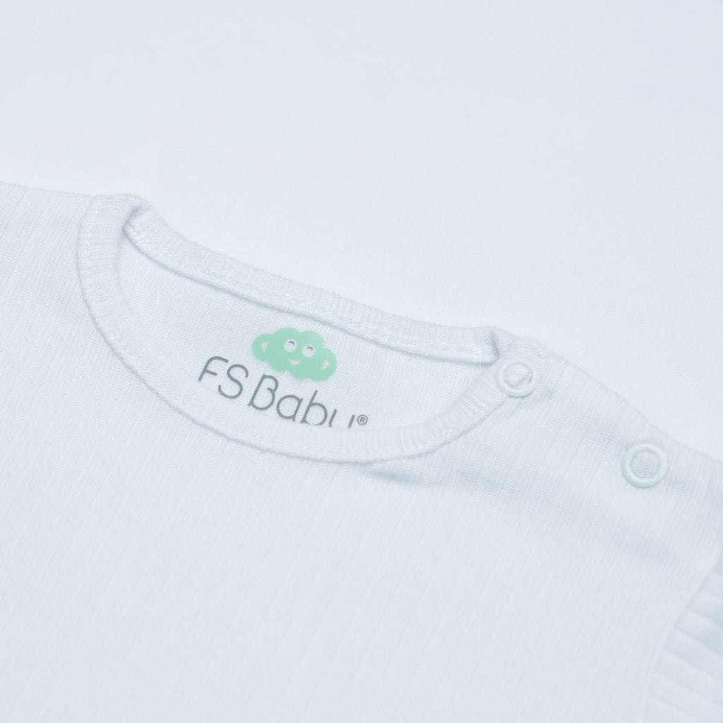 16786 - Salopette en lin + t-shirt - PE 26: White/blue / 6 M