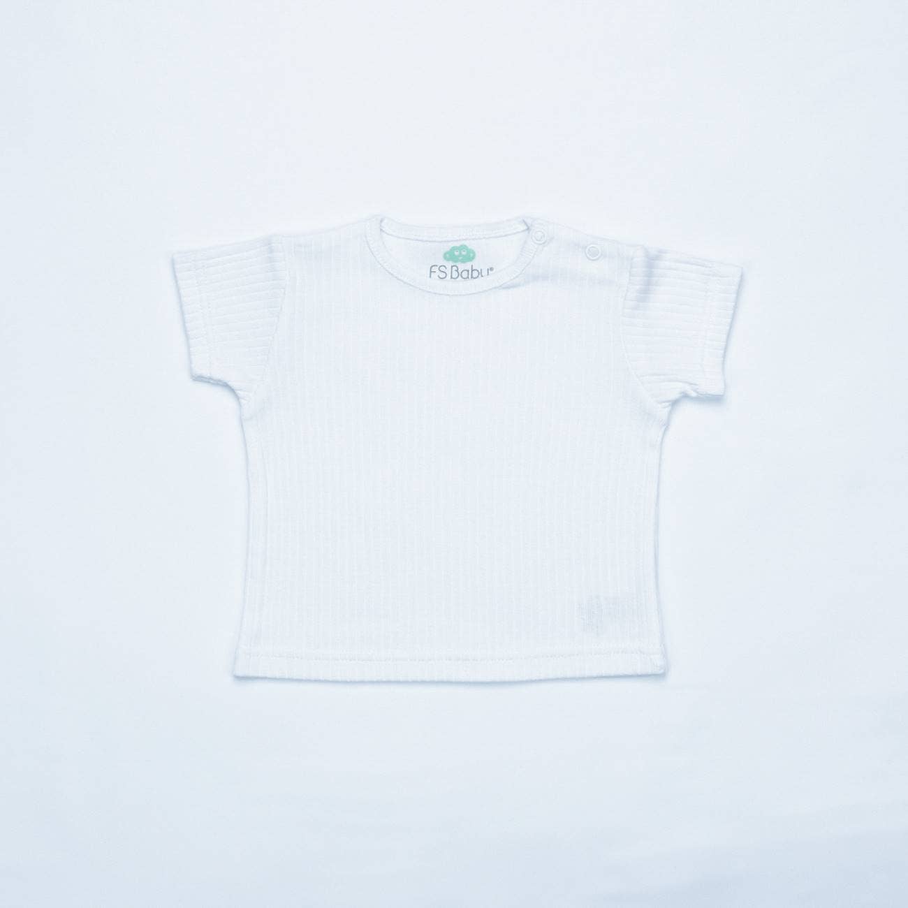16786 - Salopette en lin + t-shirt - PE 26: Blanc/bleu / 12 M